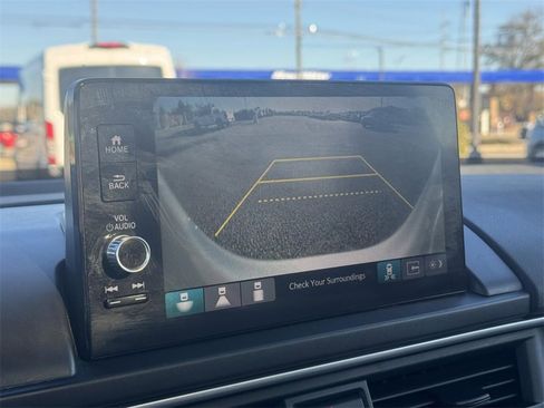 Used 2023 Honda Pilot Touring image 21