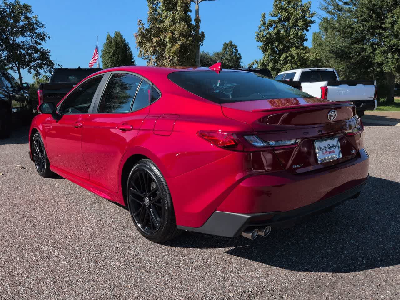 Used 2026 Toyota Camry SE w/ Multimedia Upgrade Package FWD image 4