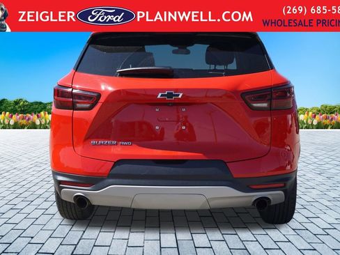 Used 2023 Chevrolet Blazer LT w/ Convenience Package AWD/4WD image 4