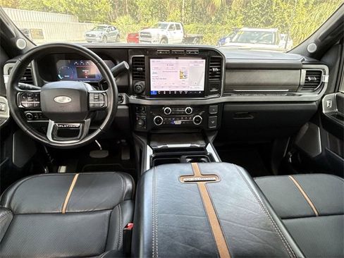 Certified 2023 Ford F450 Platinum w/ FX4 Off-Road Package image 18