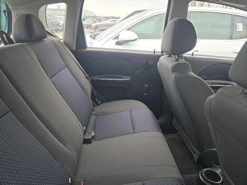 Used 2006 Chevrolet Aveo LS image 12