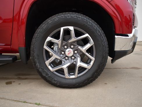 New 2026 GMC Sierra 1500 SLT w/ SLT Premium Plus Package image 13