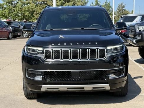 Used 2024 Jeep Wagoneer L Series II RWD image 6