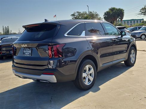 New 2026 Kia Sorento LX image 8