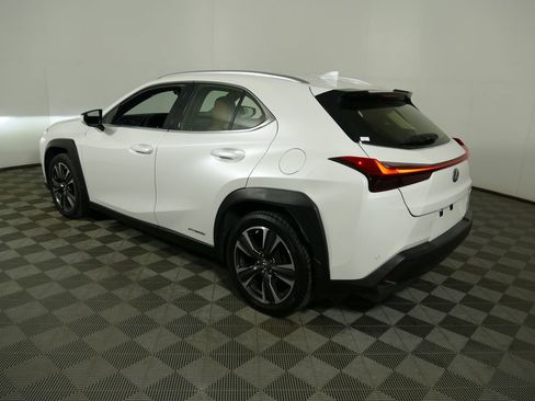 Used 2019 Lexus UX 250h w/ Premium Package AWD/4WD image 5