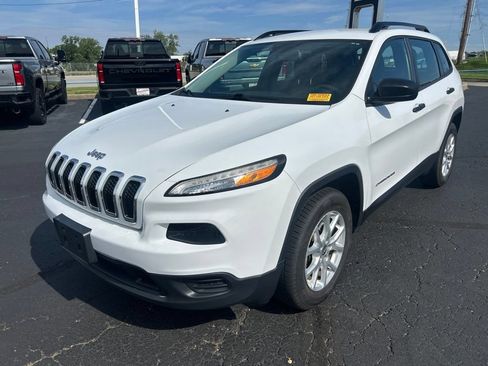 Used 2015 Jeep Cherokee Sport w/ Sport Appearance Group AWD/4WD image 9