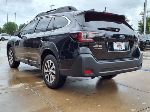 Certified 2025 Subaru Outback AWD/4WD image 3