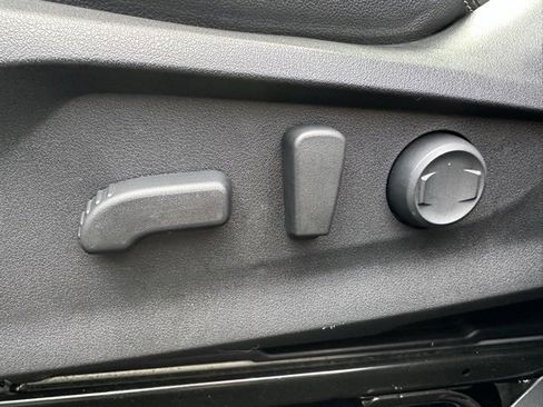 Used 2022 Subaru Forester Touring image 20