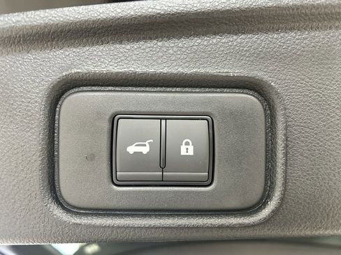 New 2026 Nissan Pathfinder SL AWD/4WD image 37