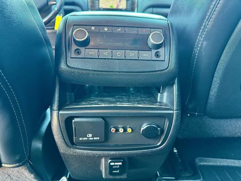 Used 2014 Buick Enclave Premium image 22