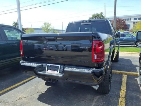 New 2025 RAM 2500 Limited AWD/4WD image 5