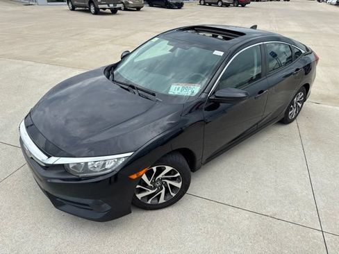 Used 2017 Honda Civic EX image 2