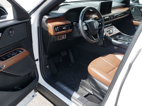 Used 2022 Lincoln Aviator Grand Touring w/ Equipment Group 301A image 13