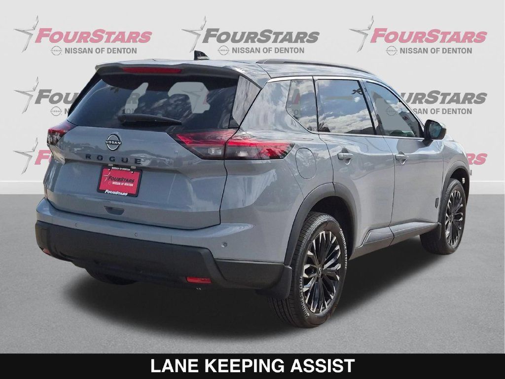 New 2026 Nissan Rogue Dark Armor FWD image 4
