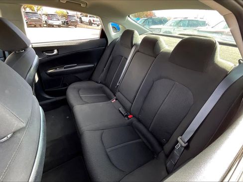 Used 2020 Kia Optima LX image 20