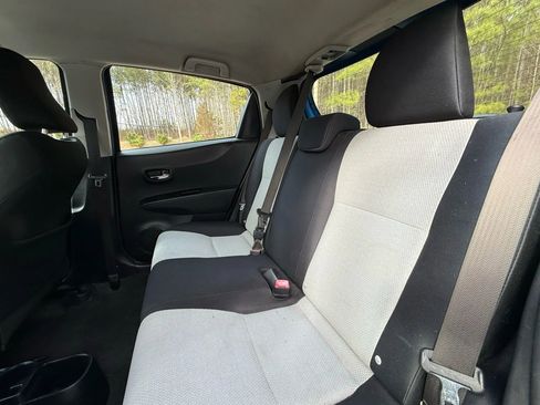 Used 2013 Toyota Yaris LE image 17