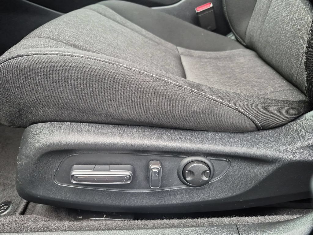 Used 2025 Honda Accord SE image 14