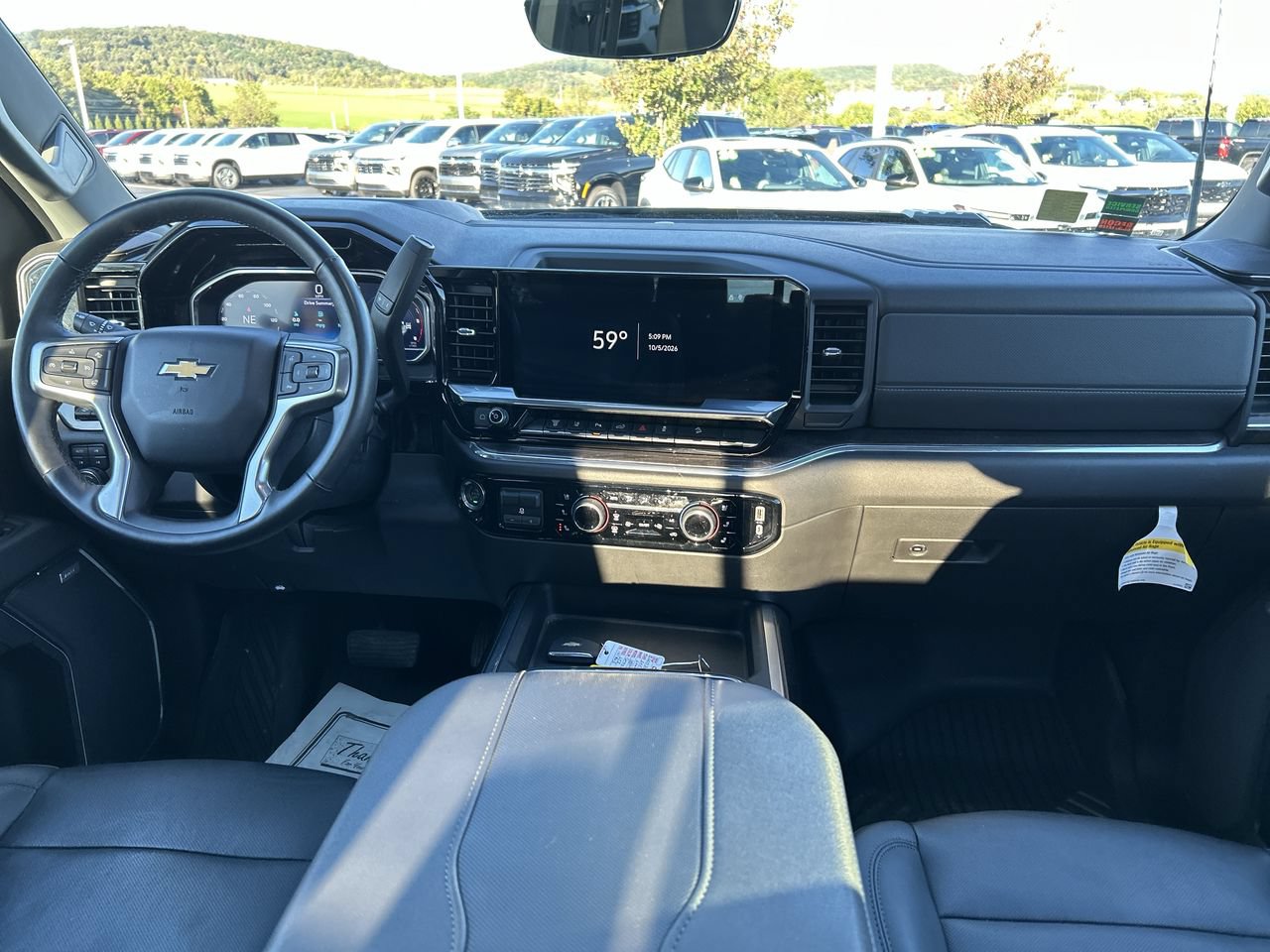 Used 2024 Chevrolet Silverado 3500 LTZ w/ LTZ Convenience Package AWD/4WD image 18