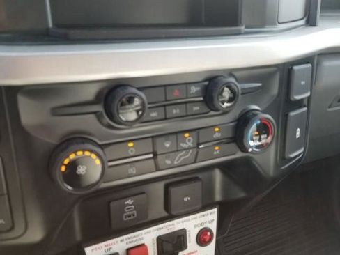 New 2025 Ford F550 4x4 Regular Cab Super Duty image 21