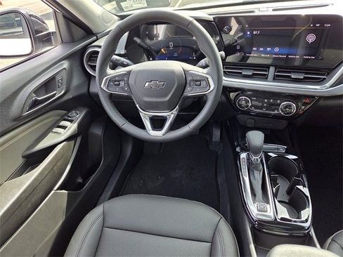 New 2026 Chevrolet Trax ACTIV w/ Sunroof Package image 17