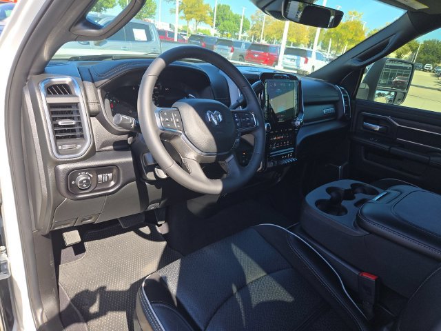 Used 2026 RAM 2500 Laramie AWD/4WD image 10