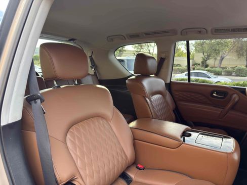 Used 2019 INFINITI QX80 Luxe w/ 22" Wheel Package AWD/4WD image 87