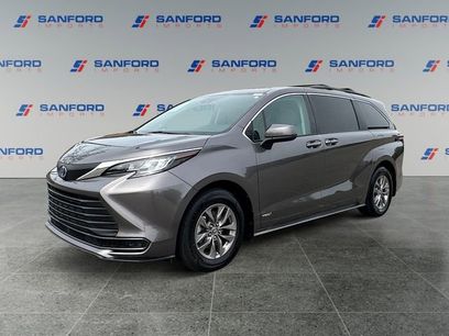 Used 2021 Toyota Sienna LE