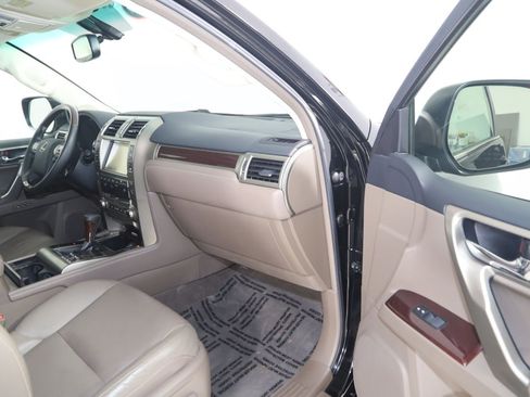 Used 2019 Lexus GX 460 Premium AWD/4WD image 44