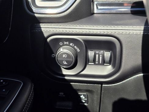 Used 2023 RAM 1500 Limited image 29