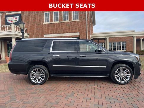 Used 2019 Cadillac Escalade ESV Luxury w/ LPO, Escalade Noir Package image 7
