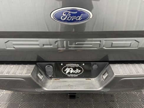 Used 2019 Ford F150 Lariat w/ Equipment Group 502A Luxury AWD/4WD image 4