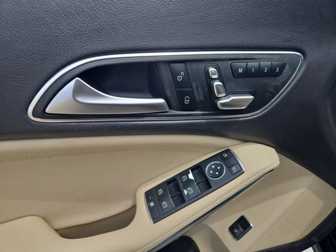 Used 2018 Mercedes-Benz CLA 250 4MATIC image 15