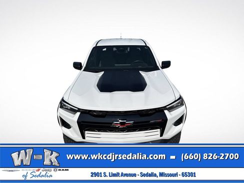 Used 2024 Chevrolet Colorado ZR2 AWD/4WD image 18
