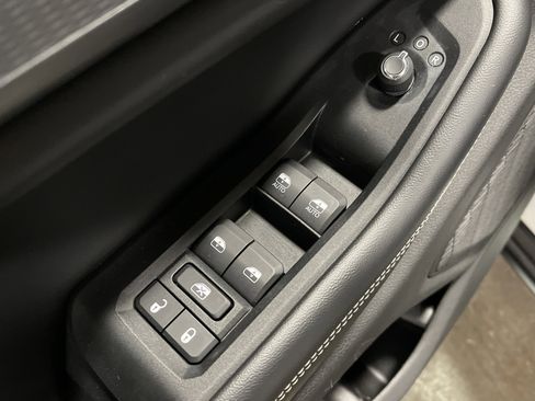 Used 2023 Jeep Grand Cherokee Laredo w/ Trailer Tow Prep Group (B) image 8