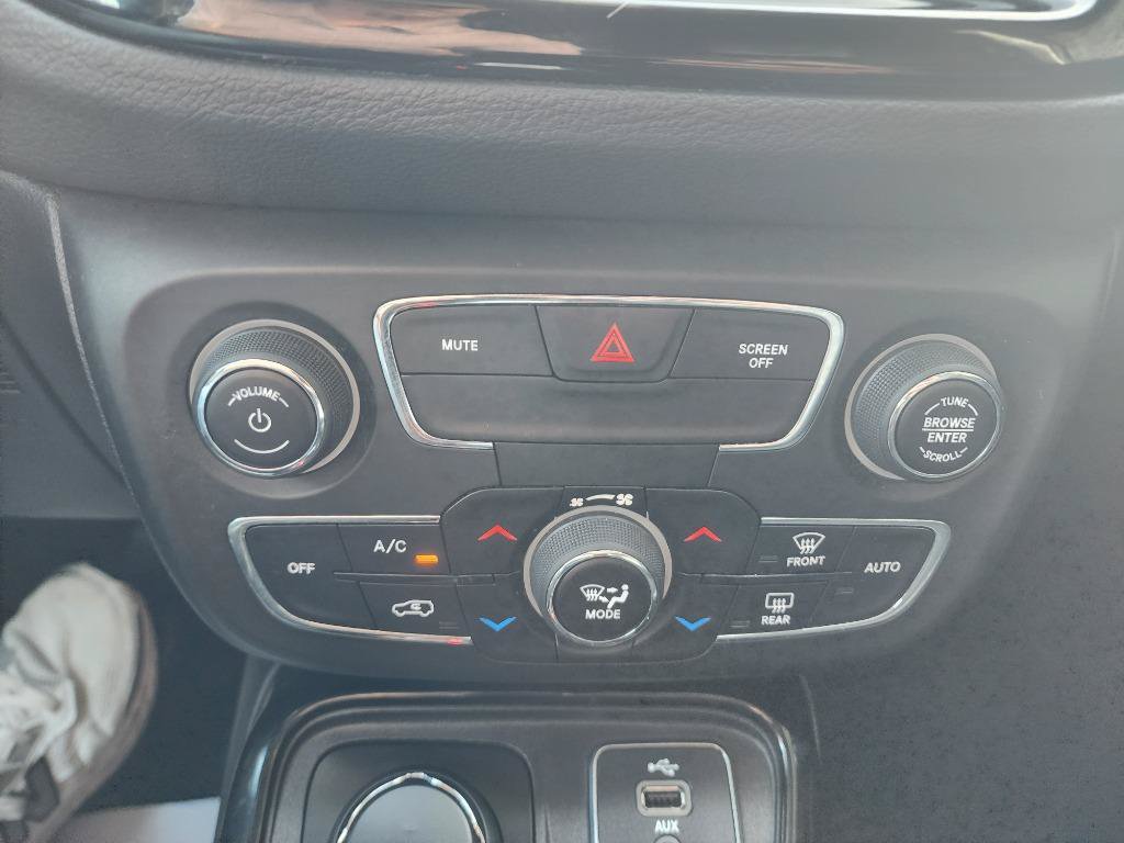 Used 2018 Jeep Compass Limited AWD/4WD image 18