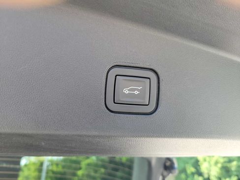 Used 2024 Cadillac Lyriq Luxury w/ LPO, Floor Liner Package RWD image 8