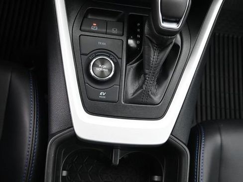 Used 2025 Toyota RAV4 XSE w/ Weather Package image 21