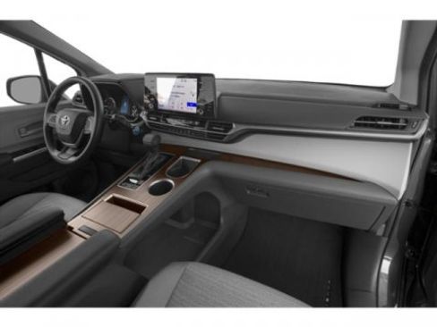 Used 2022 Toyota Sienna LE image 15