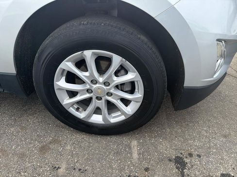 Used 2019 Chevrolet Equinox LT image 4