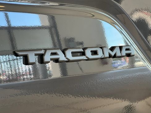 Used 2026 Toyota Tacoma SR5 RWD image 8