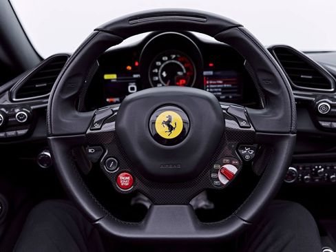 Used 2019 Ferrari 488 Spider RWD image 65
