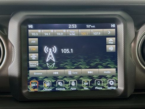 Used 2023 Jeep Wrangler Unlimited w/ 8.4" Radio Group image 19