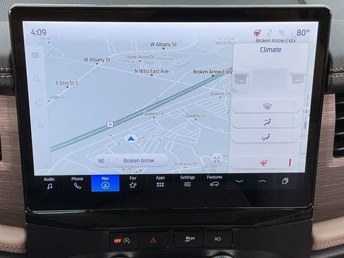 Used 2024 Ford Expedition Limited image 26