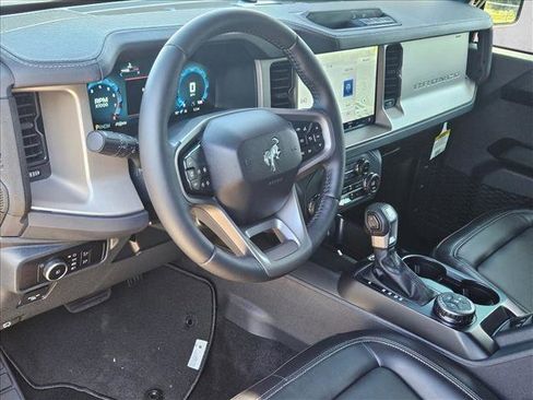 New 2025 Ford Bronco Outer Banks image 3