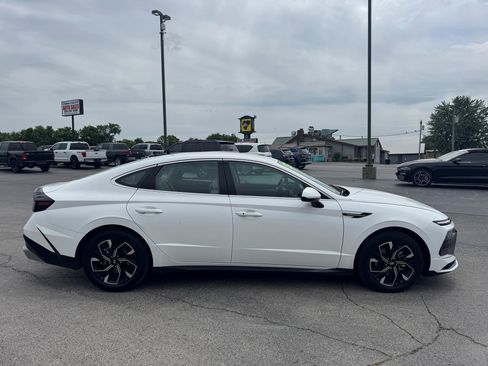 Used 2025 Hyundai Sonata SEL FWD image 7