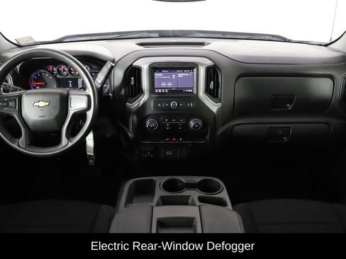 Used 2020 Chevrolet Silverado 1500 Custom w/ Custom Value Package AWD/4WD image 11