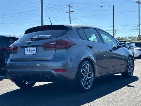 Used 2016 Kia Forte SX image 7