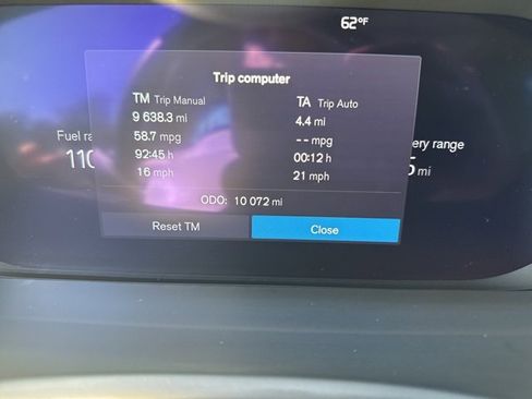 Used 2025 Volvo XC90 T8 Ultra w/ Protection Package Premier image 8