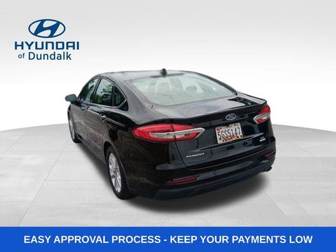 Used 2020 Ford Fusion SE FWD image 3