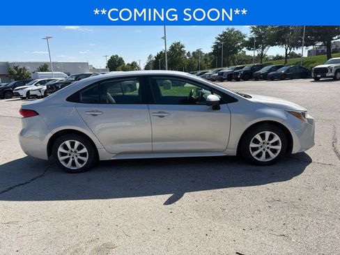 Used 2024 Toyota Corolla LE FWD image 5